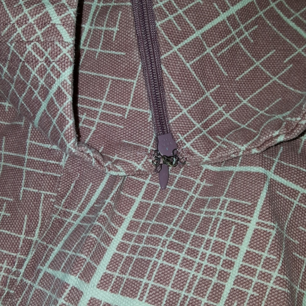 NWOT.High waist flirty skirt - Picture 3 of 7